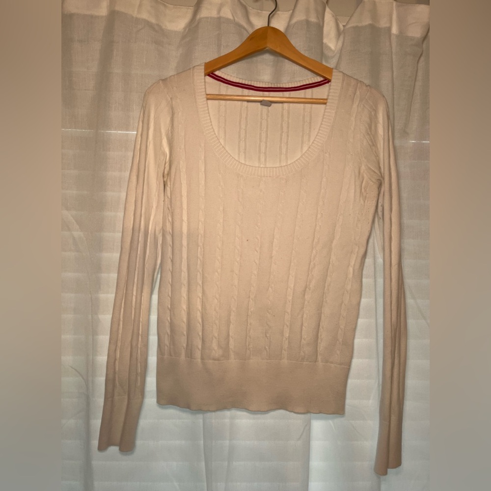 Old Navy Women's Cream Scoop Neck Sweater